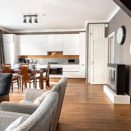 Apartment 2ndhomes Gorgeous 2br With Sauna In The Center