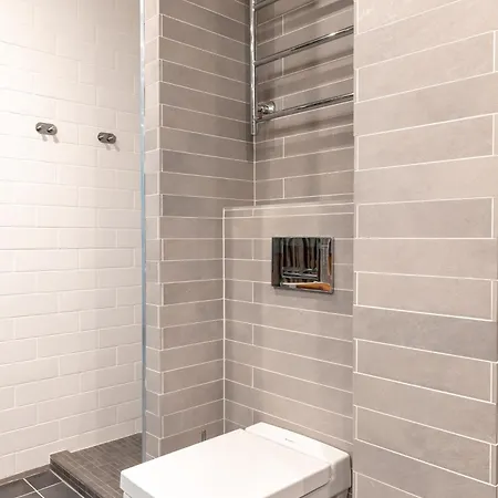 Apartment 2ndhomes Gorgeous 2br With Sauna In The Center