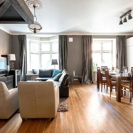 2ndhomes Gorgeous 2br With Sauna In The Center